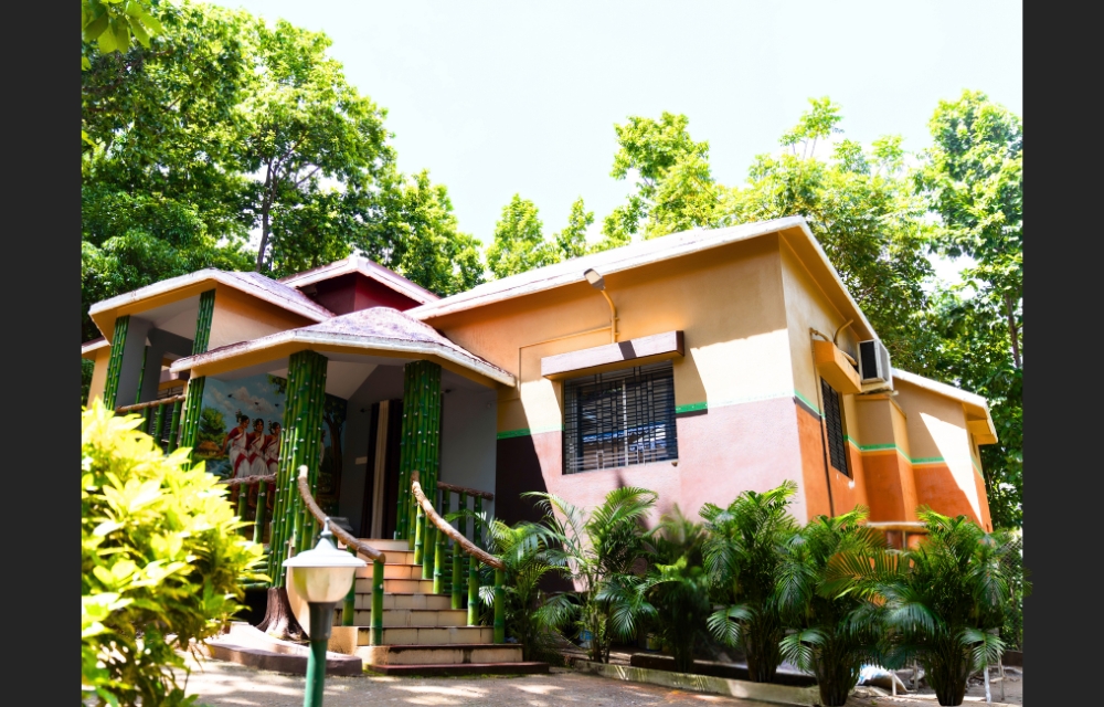 Deluxe Cottage Triple Bed